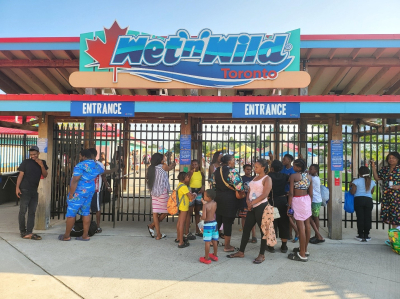 Sortie récréative au parc Wet'n'Wild Toronto 
